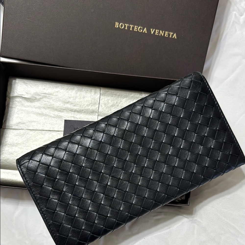 Bottega Veneta Black Woven Wallet